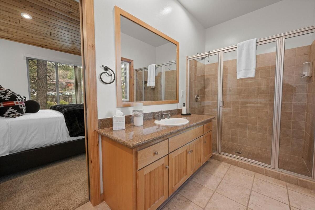 New Serenity Lodge Base Of Snow Summit Hot Tub Big Bear Lake Εξωτερικό φωτογραφία